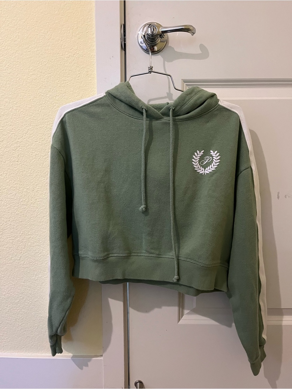 PINK Victoria's Secret Olive Cropped Hoodie with White Laurel Accent